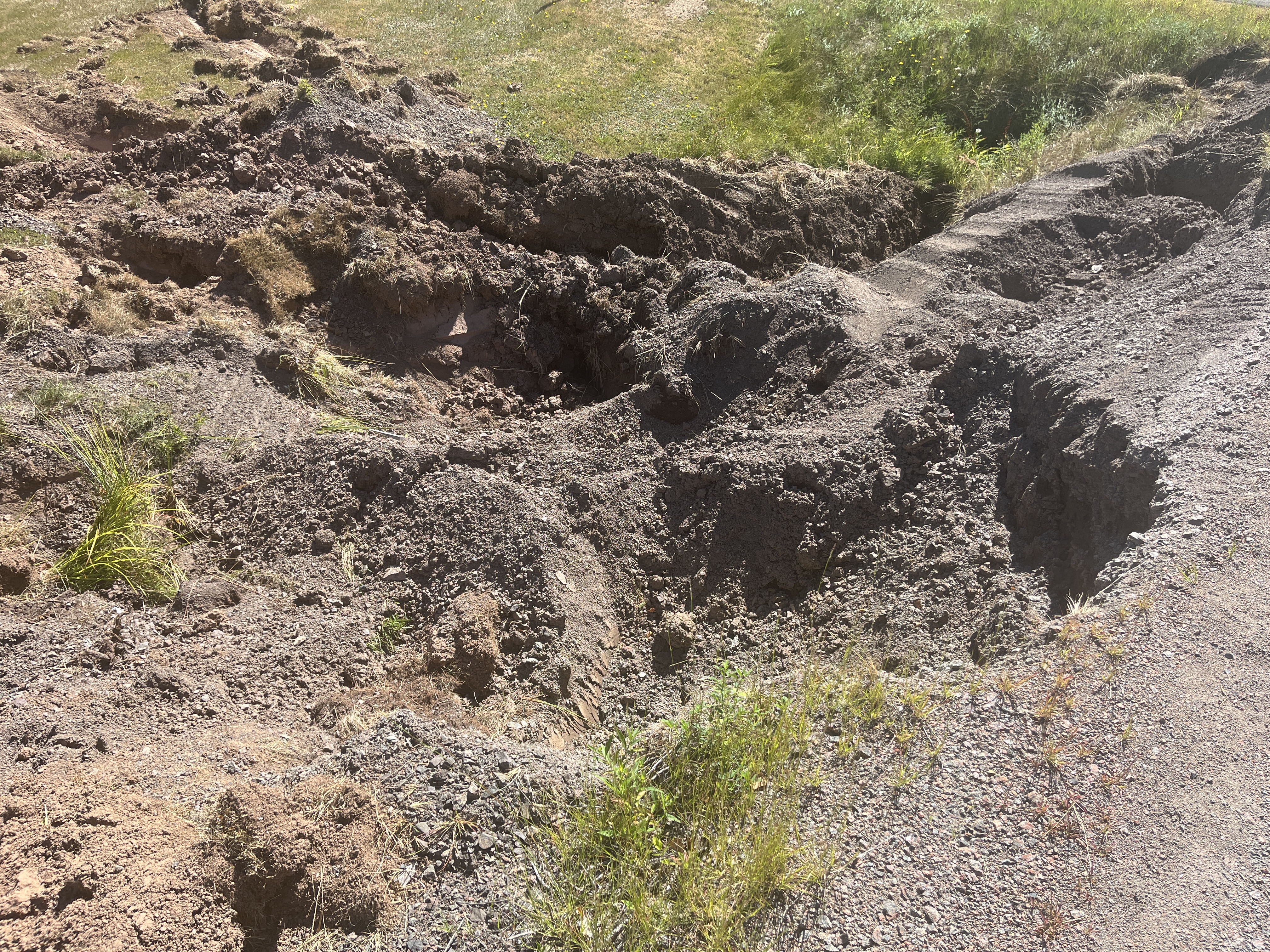Тиха неделя сутрин се превърна в сцена на хаос за