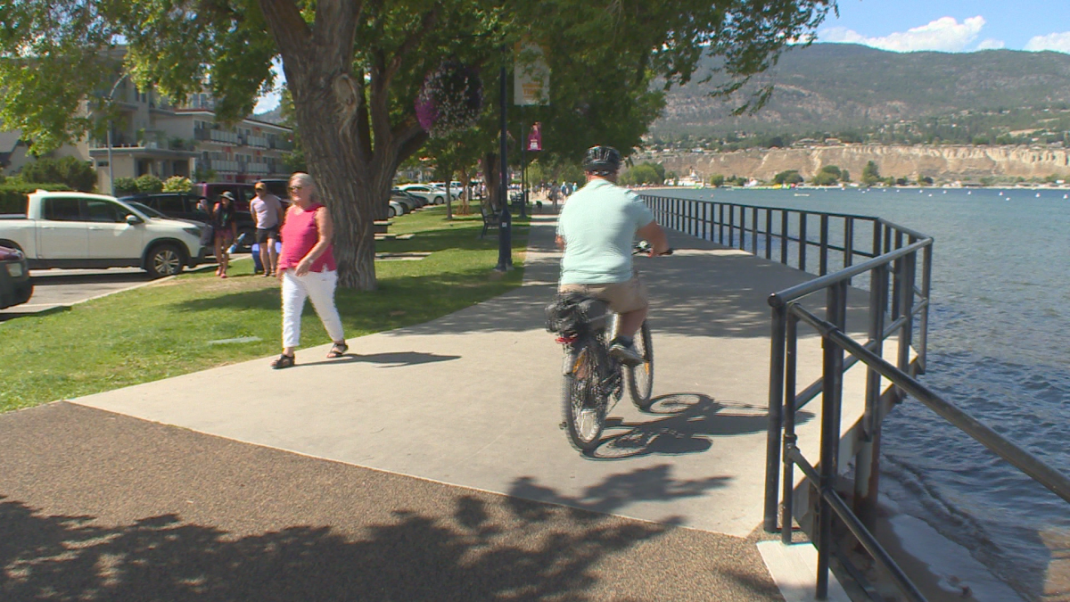 Lakeshore boardwalk in Penticton.