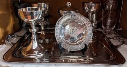 Уинипег Полицията търси информация за някои уникални предмети откраднати в