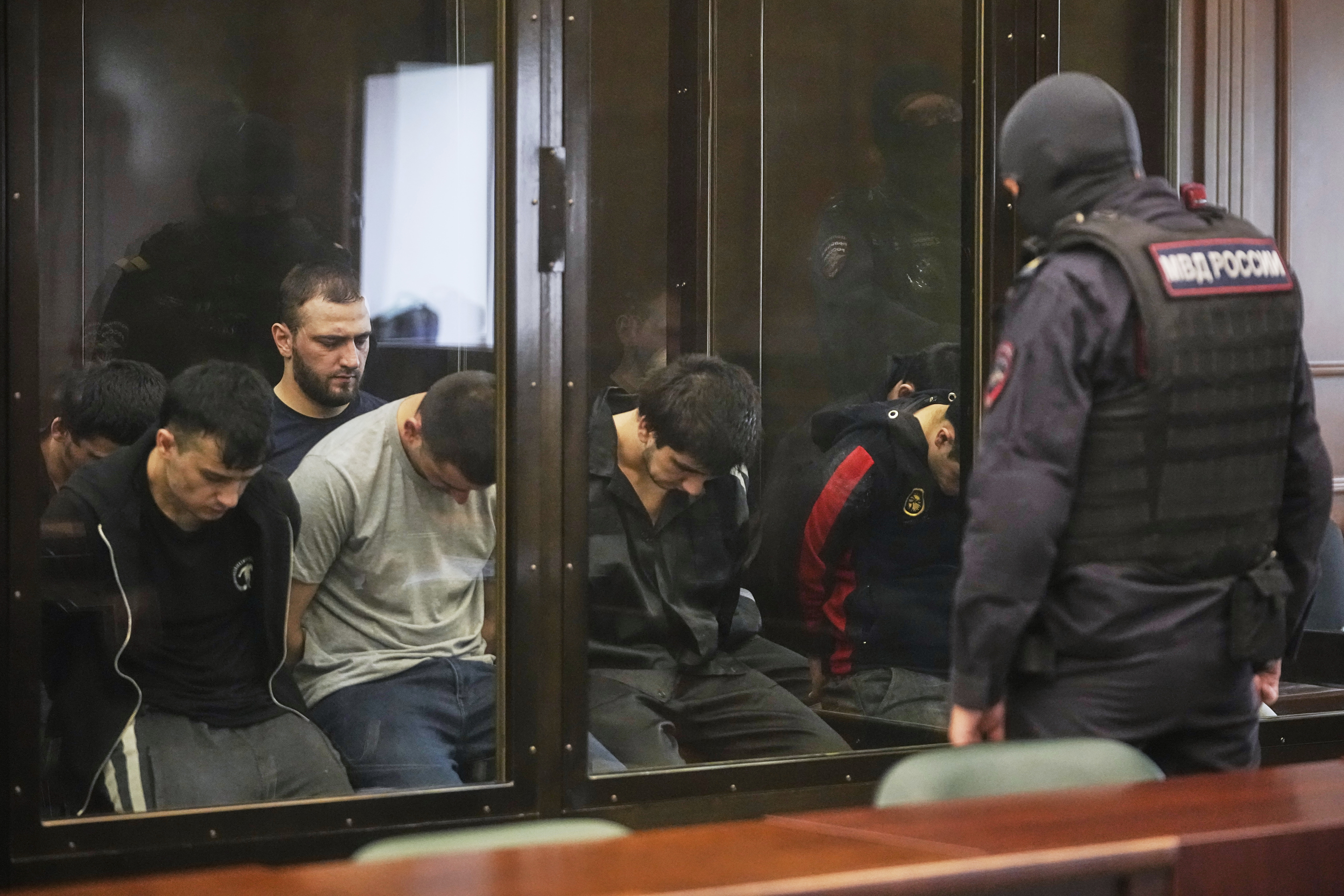 Процесът започна в понеделник под строга сигурност за 19 обвиняеми