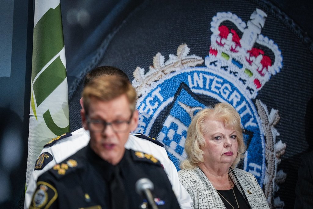 B C Правителството ще се присъедини към лидерите на правоприлагащите органи