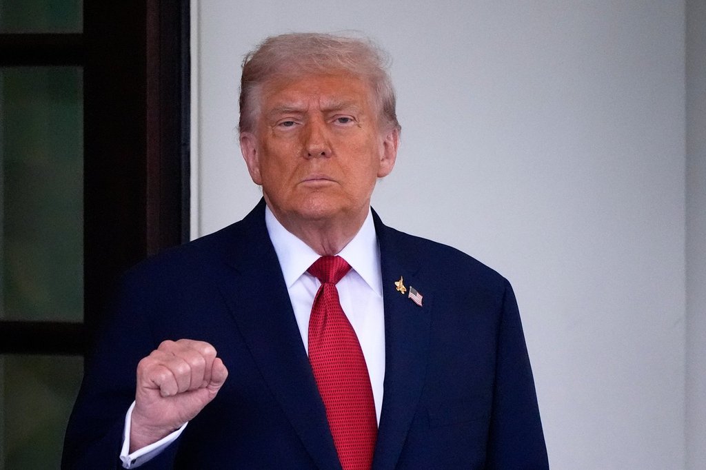 Trump sets 100% tariffs on pharmaceuticals, 25% on heavy trucks for Oct. 1