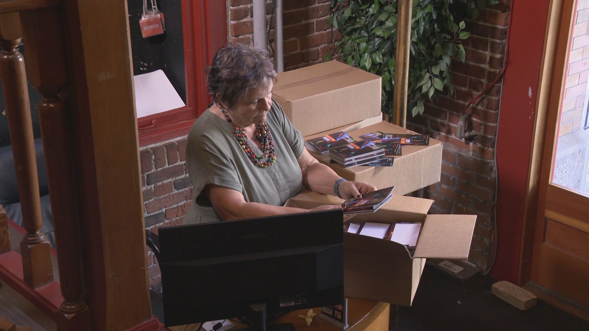 Малките предприятия и организации с нестопанска цел казват че спирането