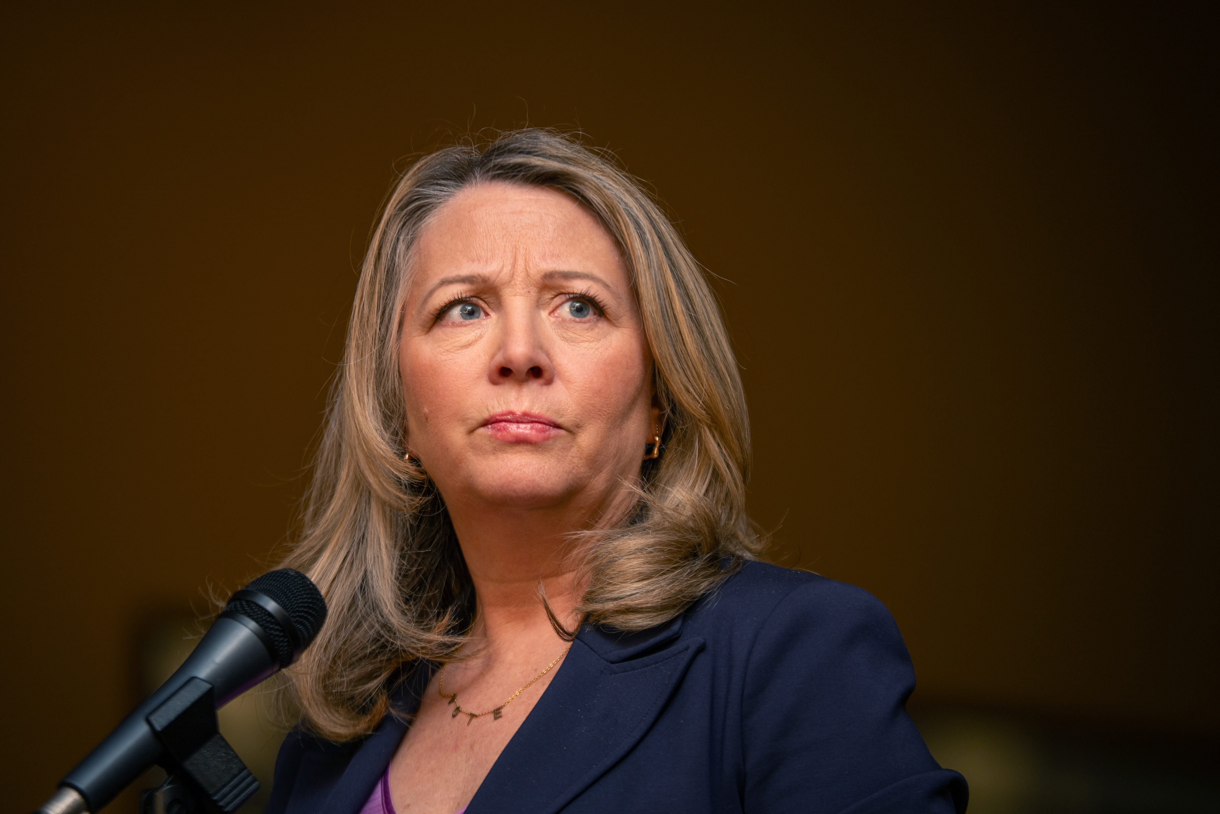 лидерът на NDP Ontario Marit Stiles отхвърли своя началник на