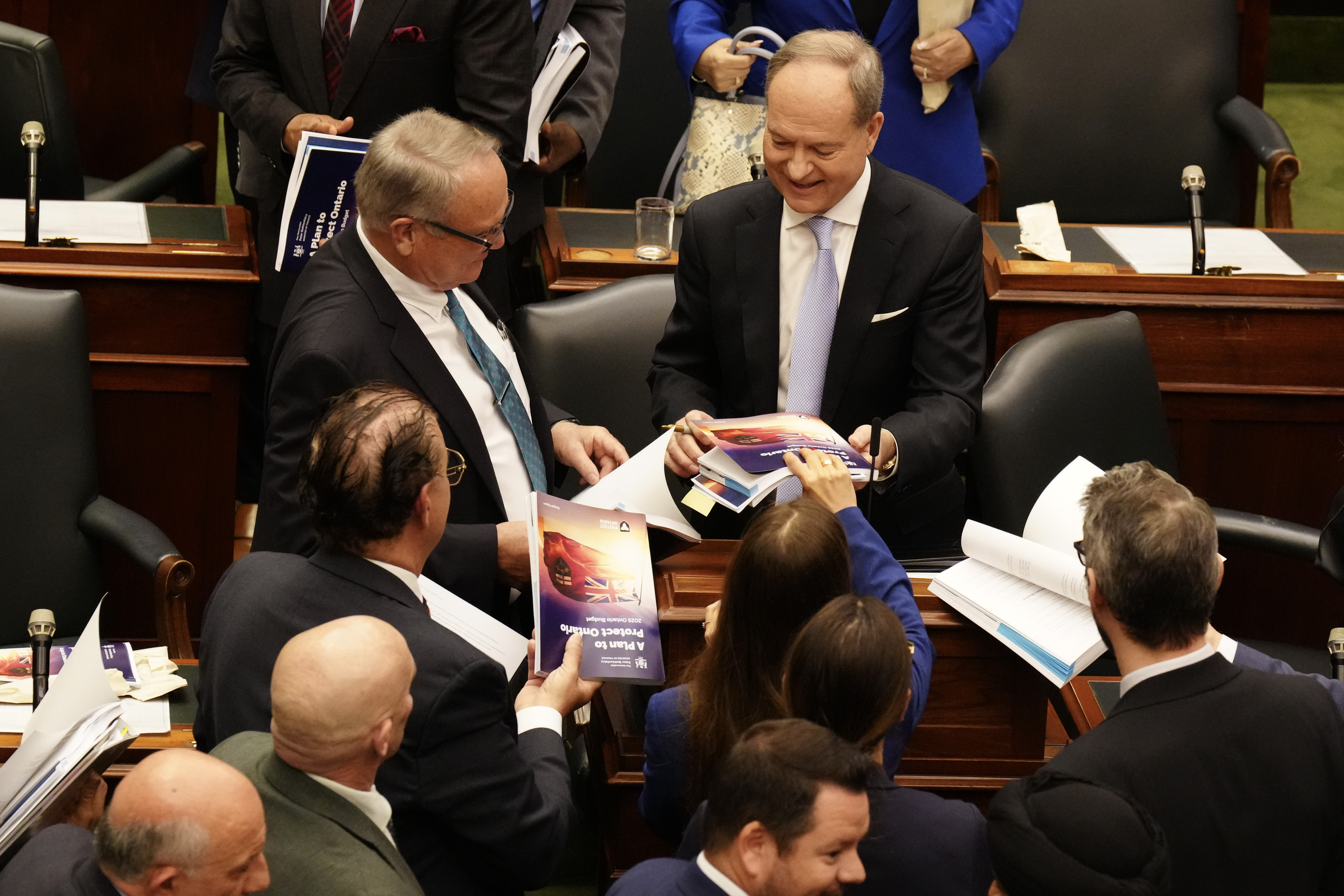 Онтарио обви през 2024 25 фискална година със значително по нисък дефицит