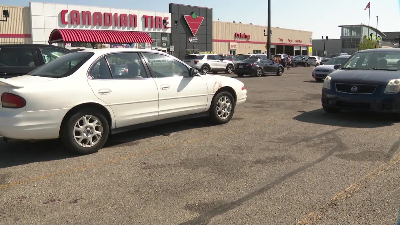 Мъж с история на насилствени атаки е обвинен в случайно