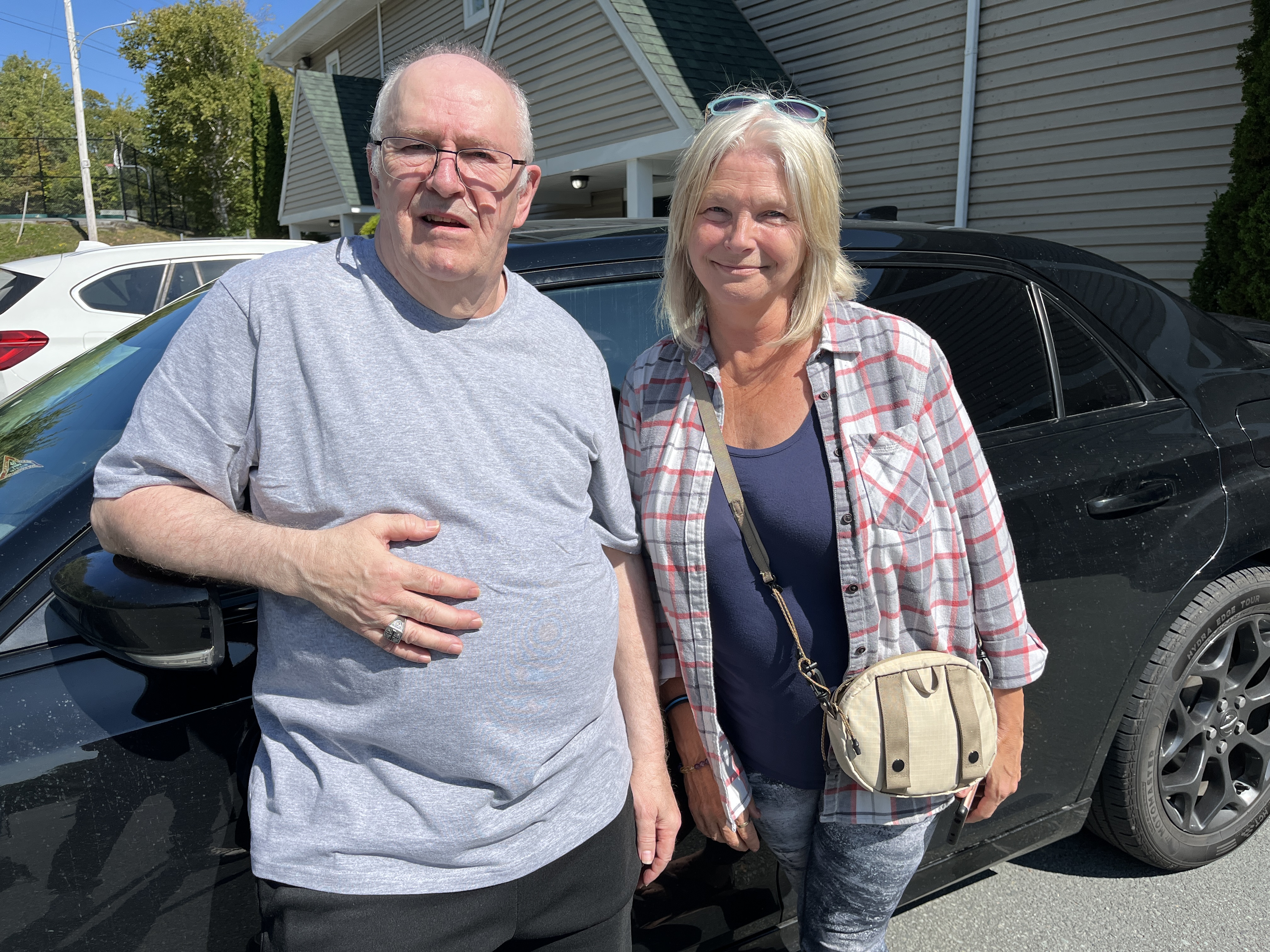 Дерек Будро се готвеше да спи в колата си във