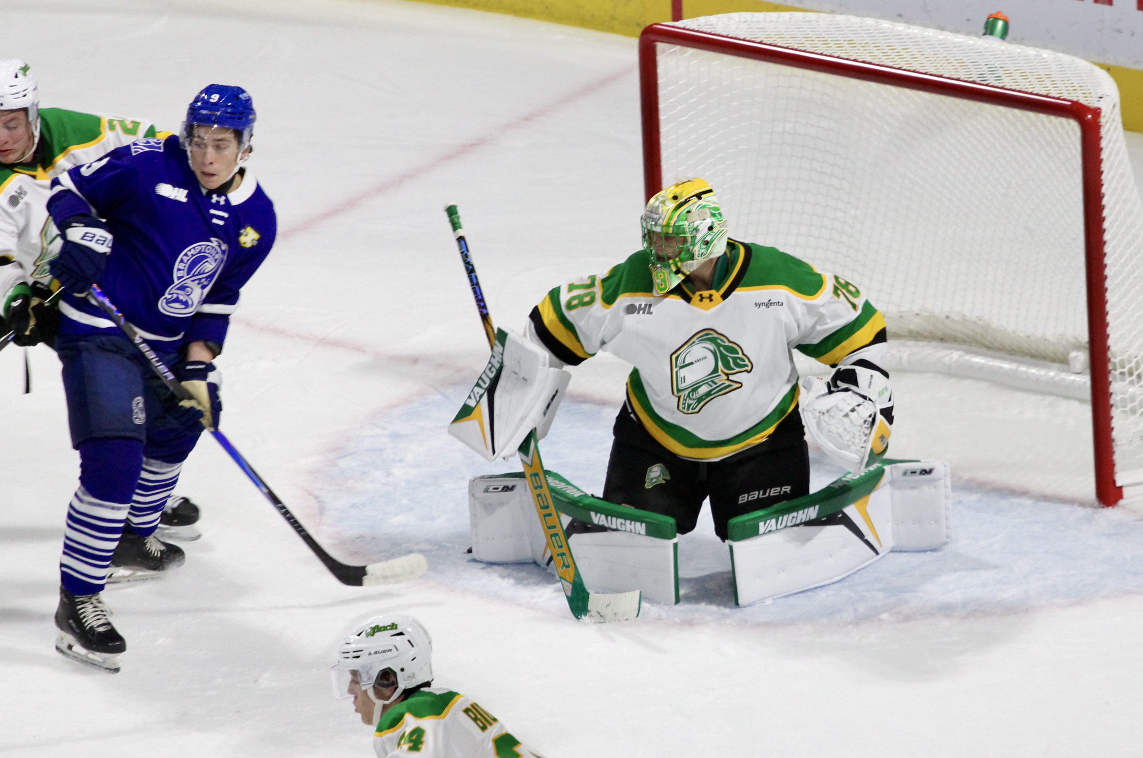 Brampton Steelheads surge in the 3rd to edge London Knights 2-1