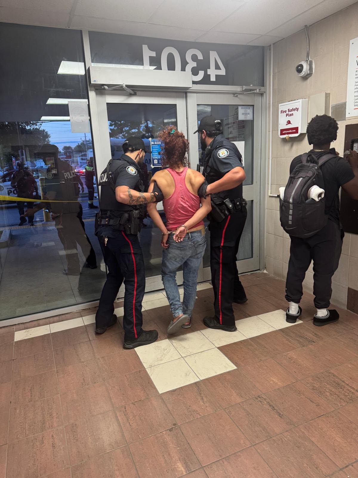 Семейството на 67 годишен вдовец намушкан до смърт в апартамента на