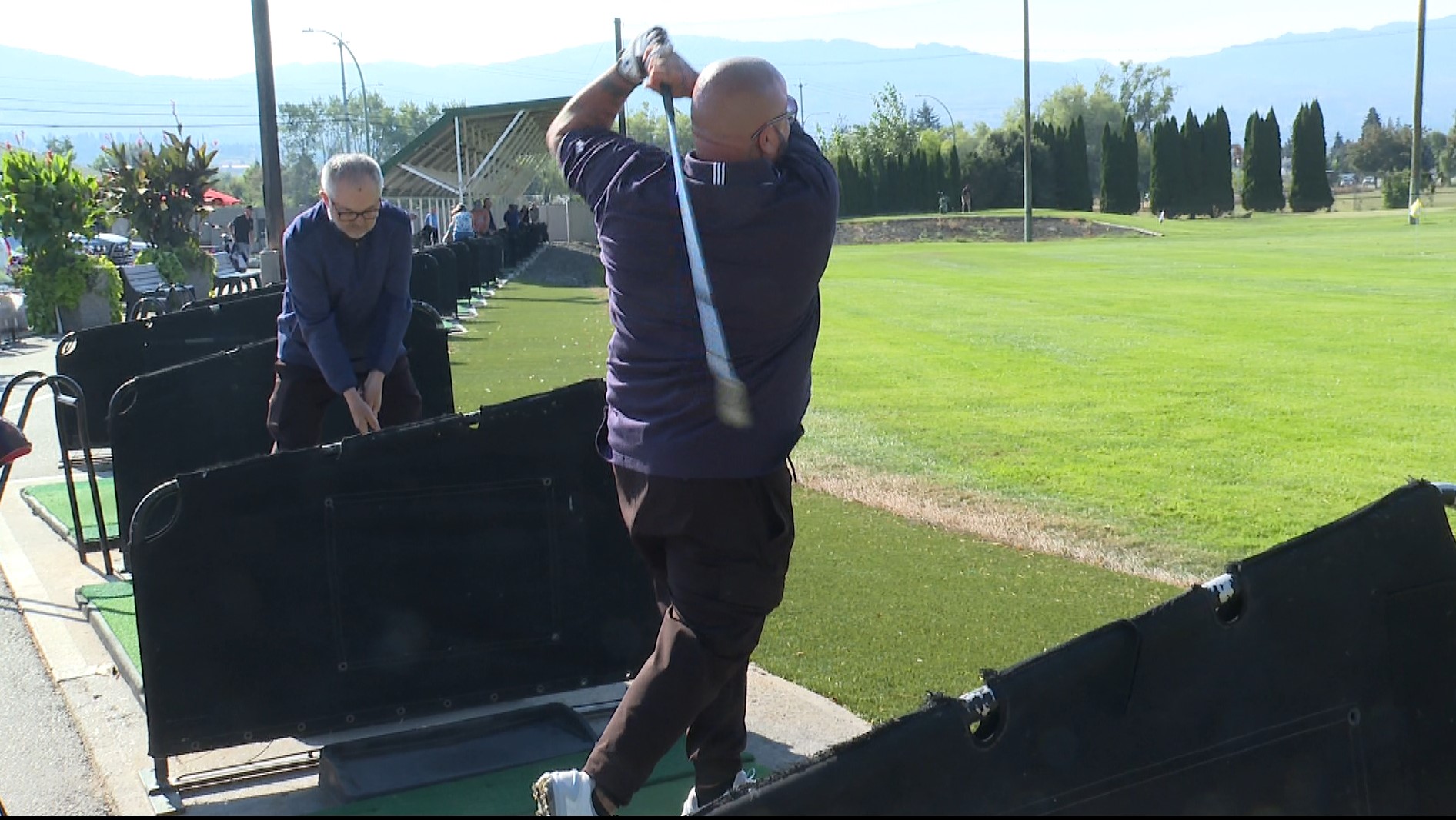 Дуетът на бащин син на Оканаган се люлее при рак на