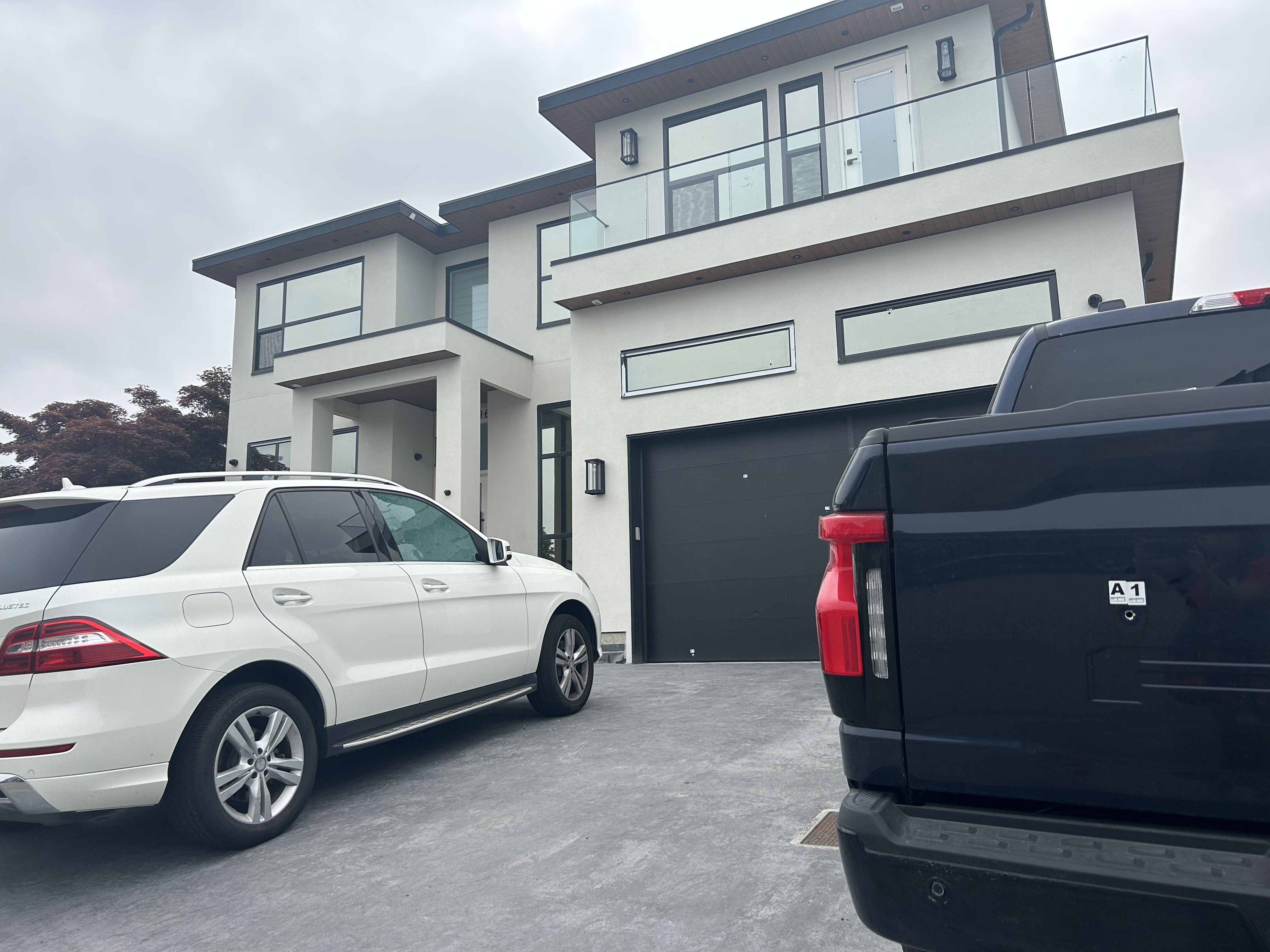 Полицията разследва след Abbotsford B C домът е бил насочен с