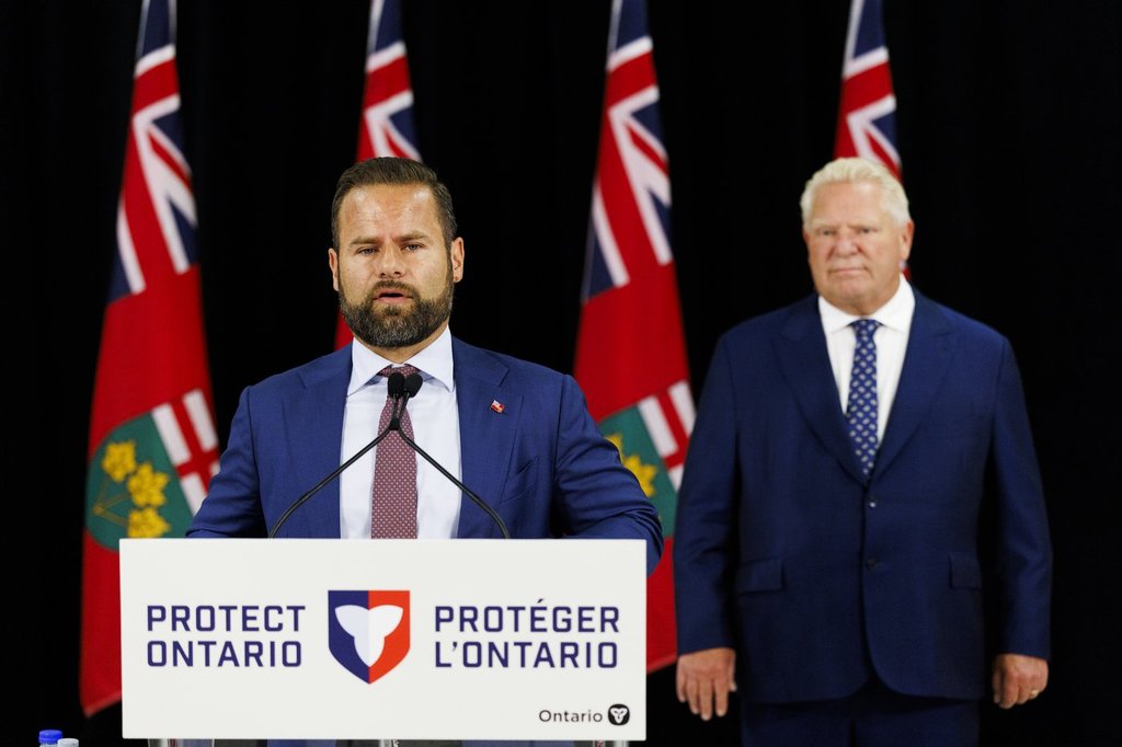 Министърът на труда на Онтарио не се разкайва пред лицето