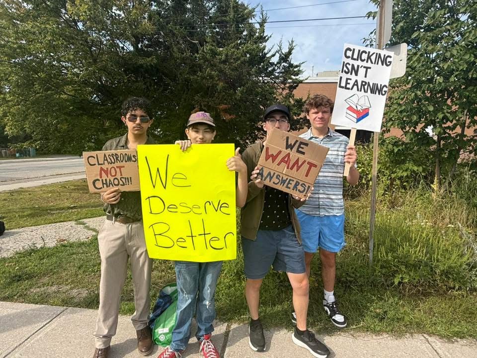 В писмо публикувано в петък министърът на образованието казва че