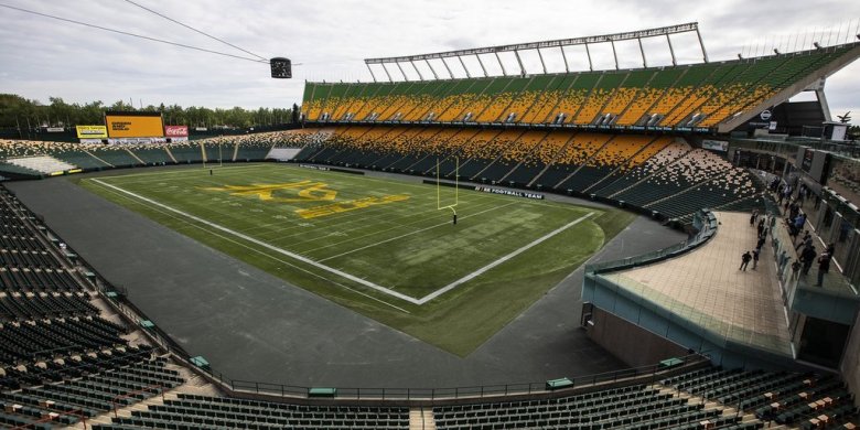Edmonton Elks run camp for high school football players affected by teacher strike