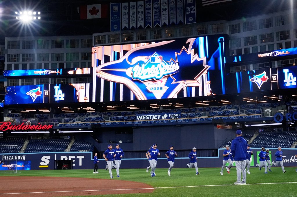 World Series: Toronto Blue Jays host Los Angeles Dodgers in Game 1