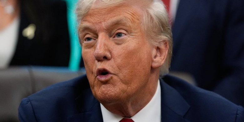 Fact File: Trump post on Blue Jays is a fake