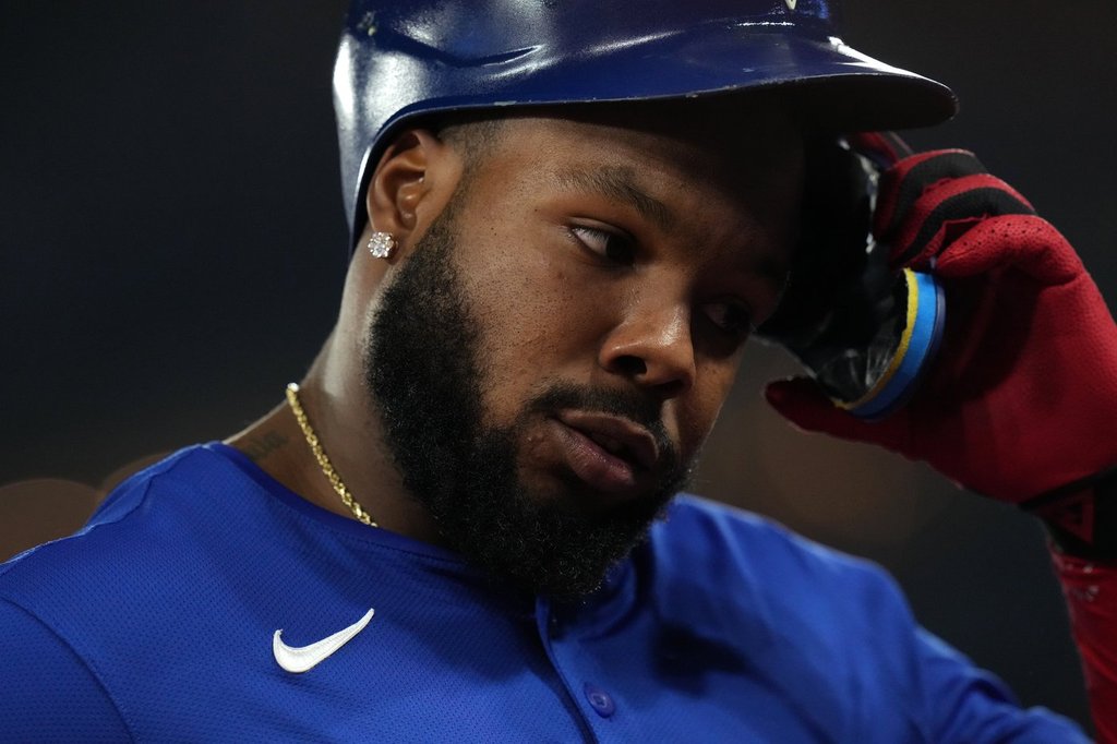 Yesavage gets start for Jays in Game 2 of ALCS