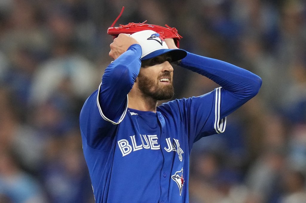 Mariners top Blue Jays 3-1 in Game 1 of ALCS