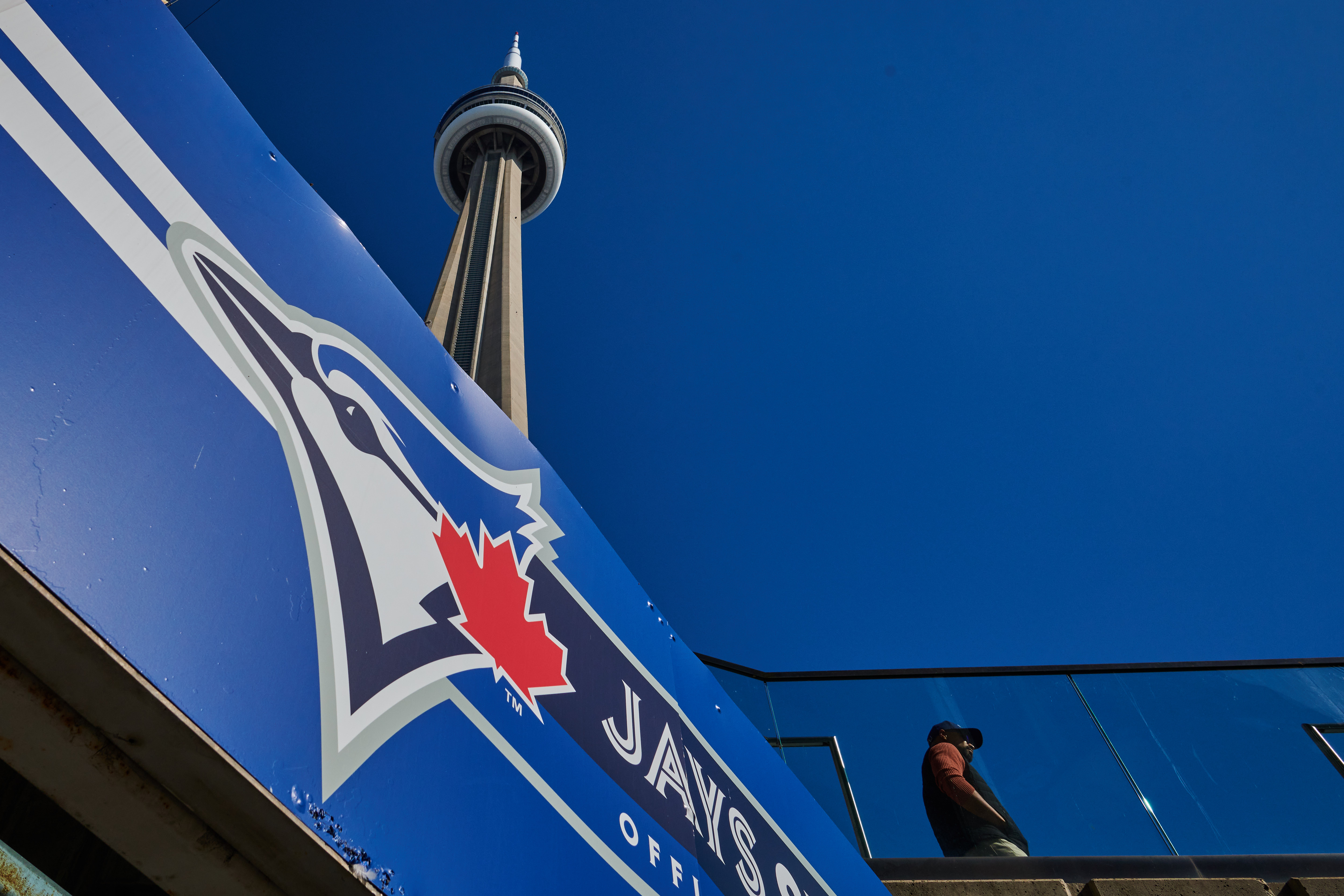 Toronto Blue Jays се завръщат в Торонто за мач 6