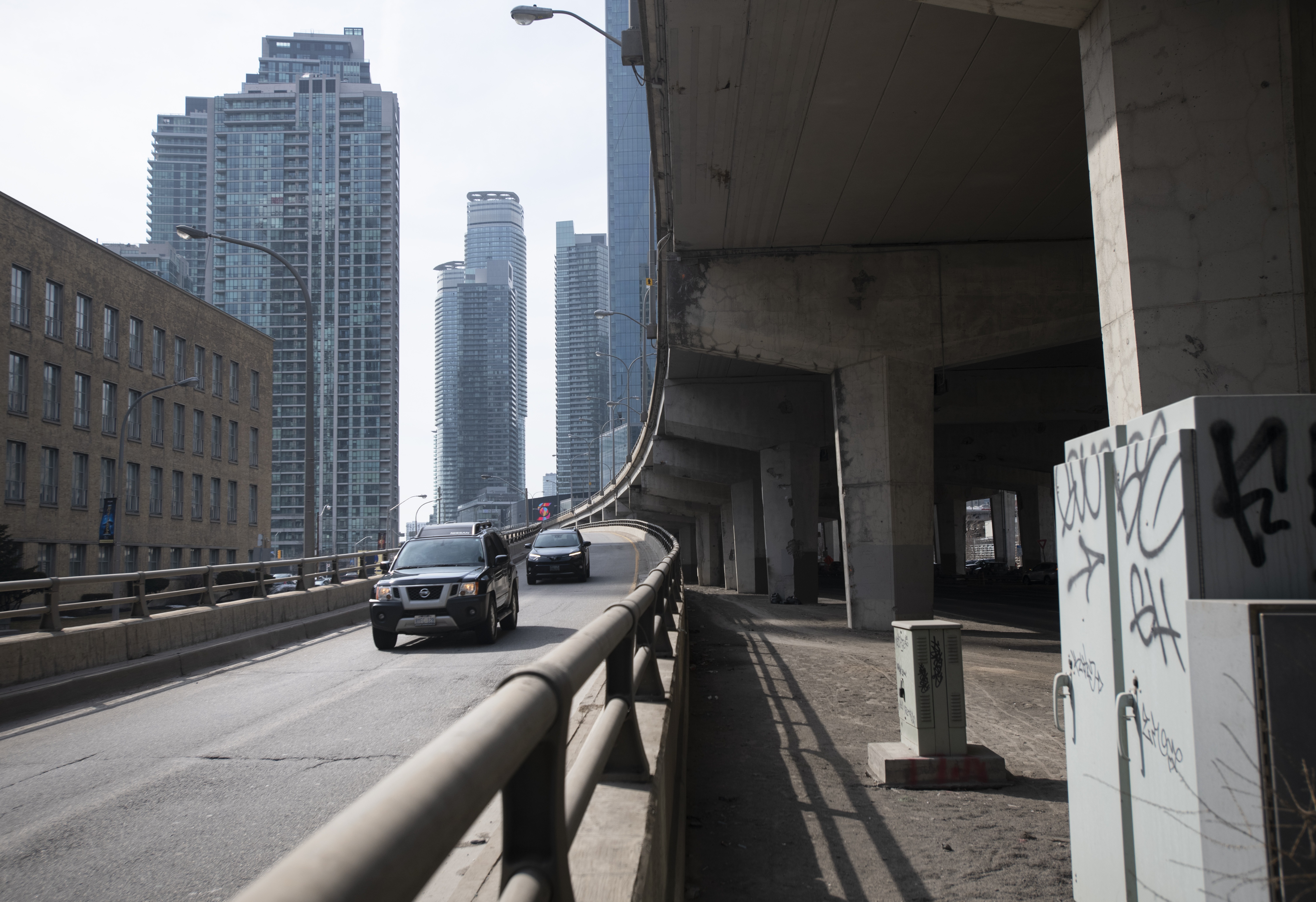 Строителните работи по ключов участък от Gardiner Expressway ще бъдат