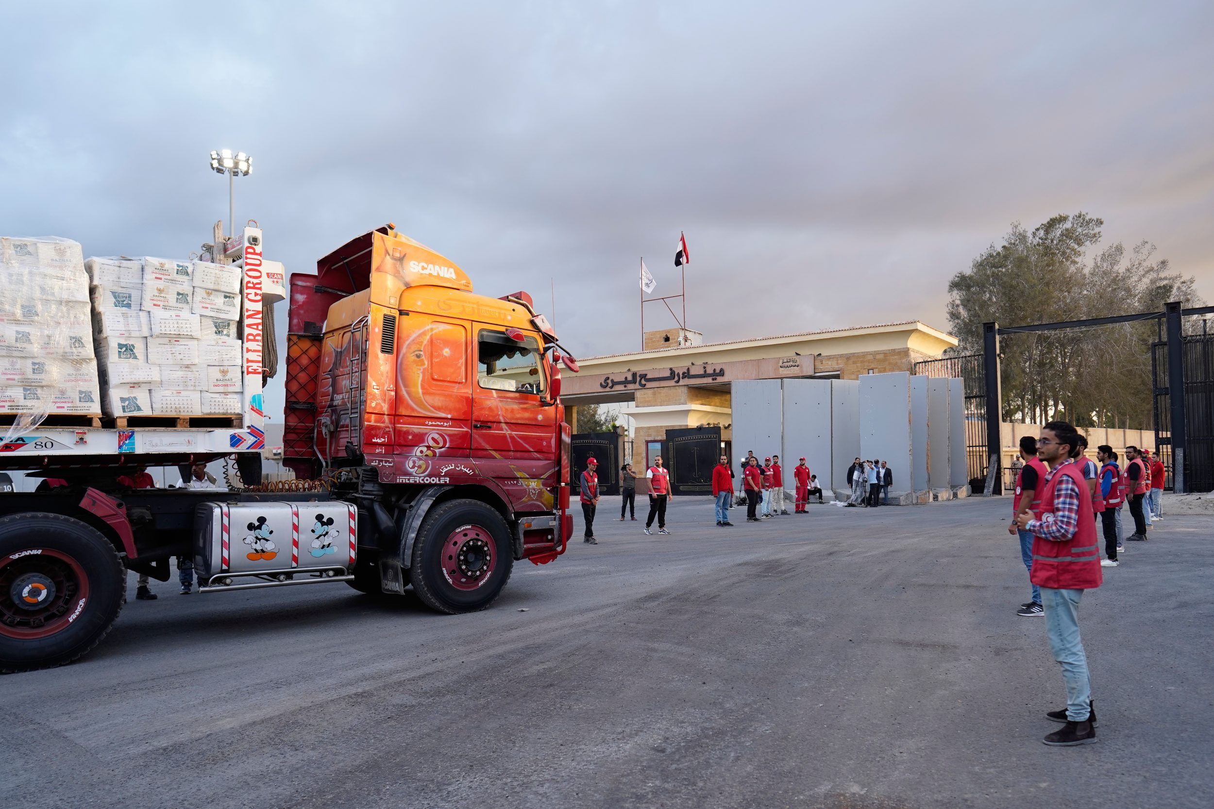 Израел ограничи помощта в Газа и ще запази границата на
