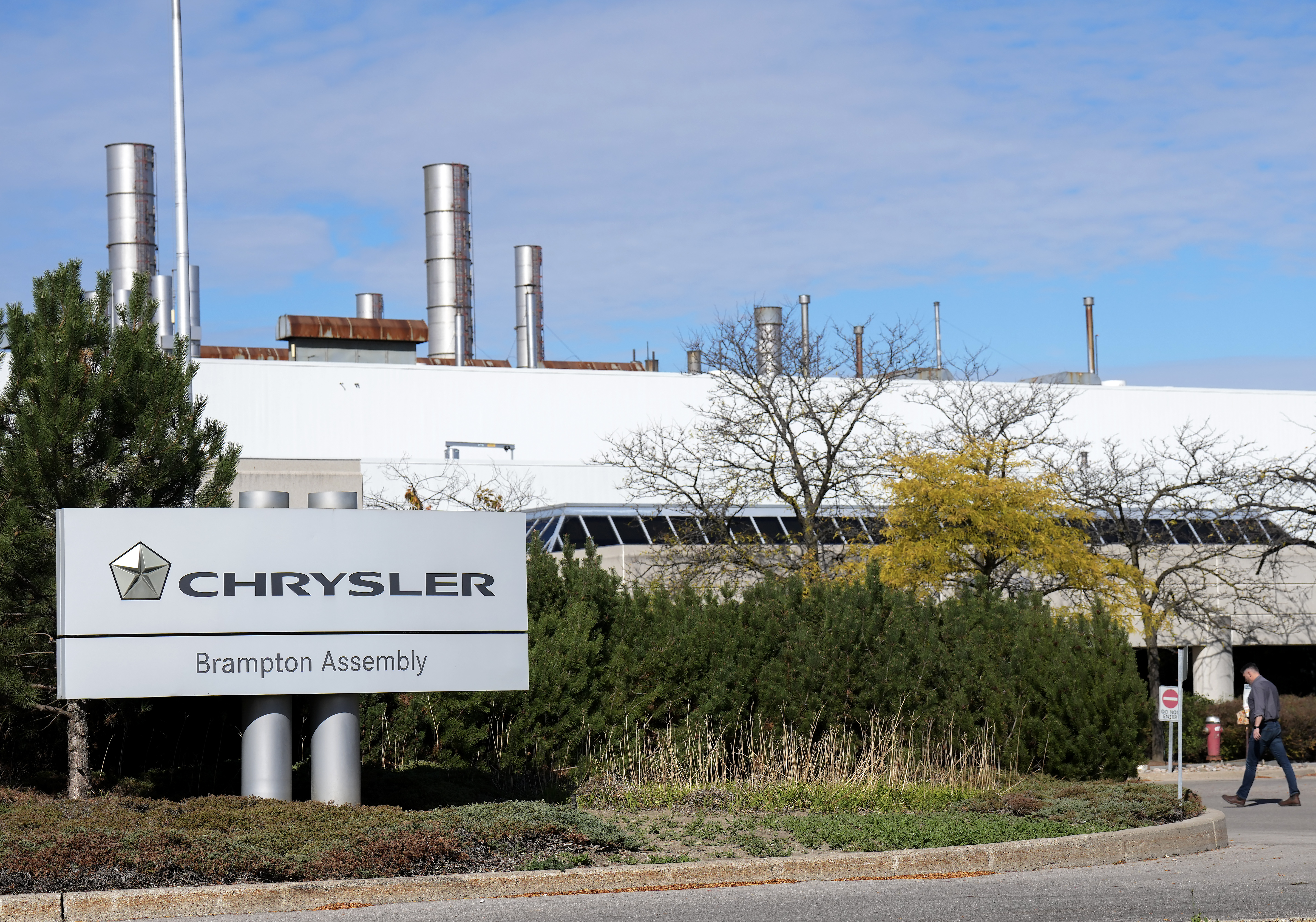 Съюзът представляващ работниците в затворения завод за сглобяване на автомобили