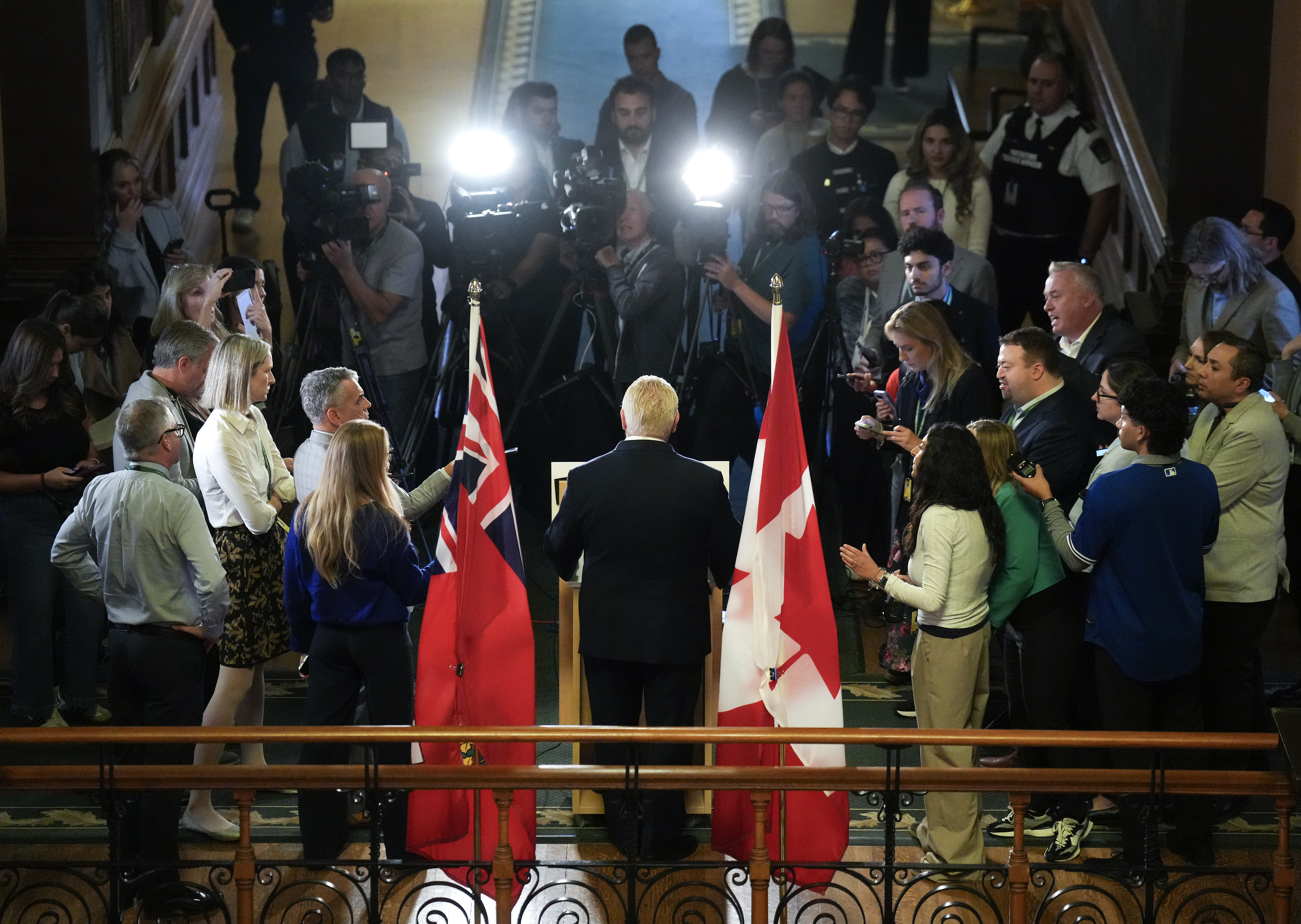 Непокорният Дъг Форд каза че рекламата която неговото правителство стартира