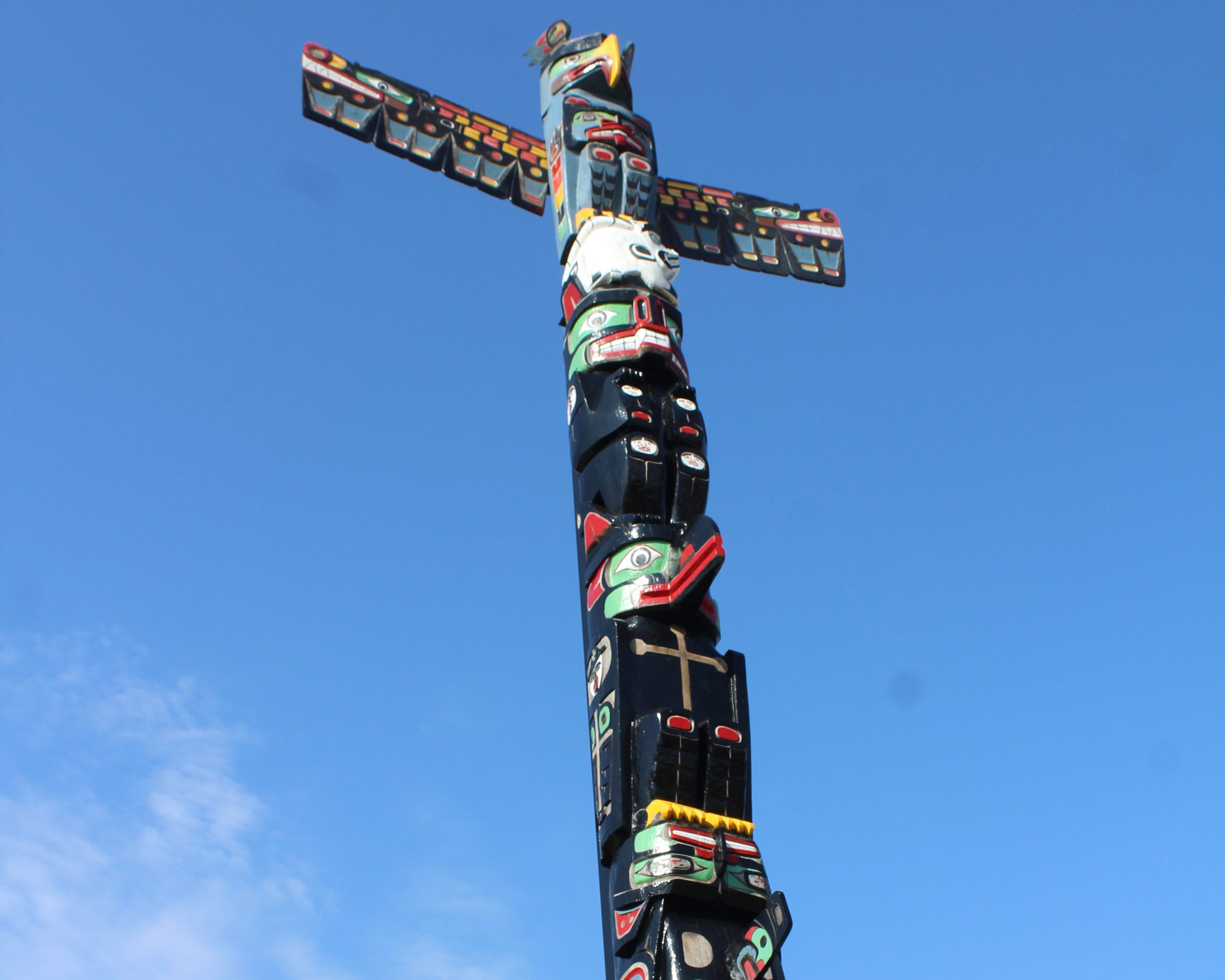Totem pole damaged by storm undergoing restoration work, grand chief says