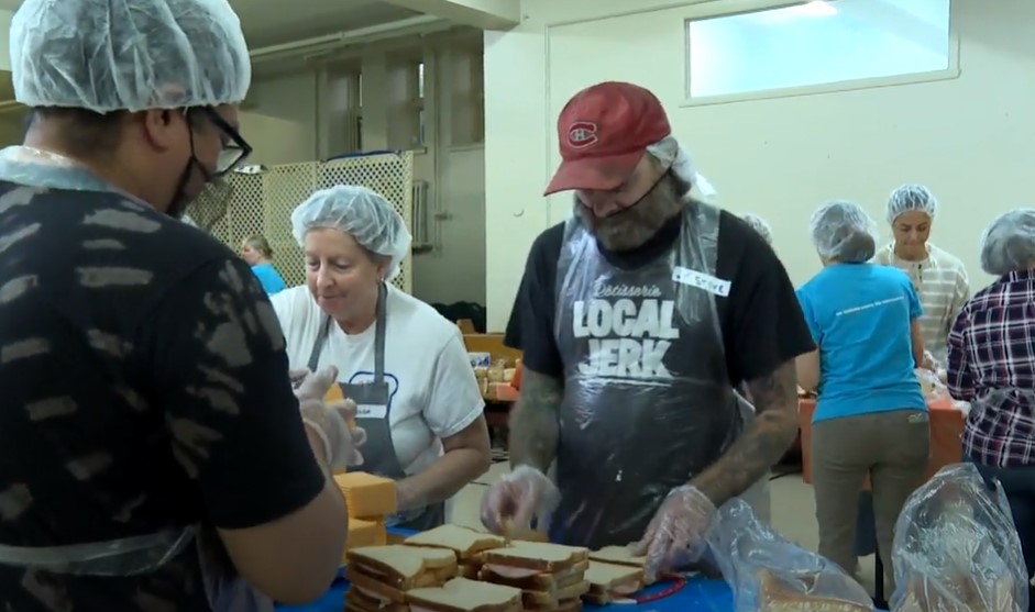 Базирана в Монреал благотворителна организация насочва вниманието към група готвачи