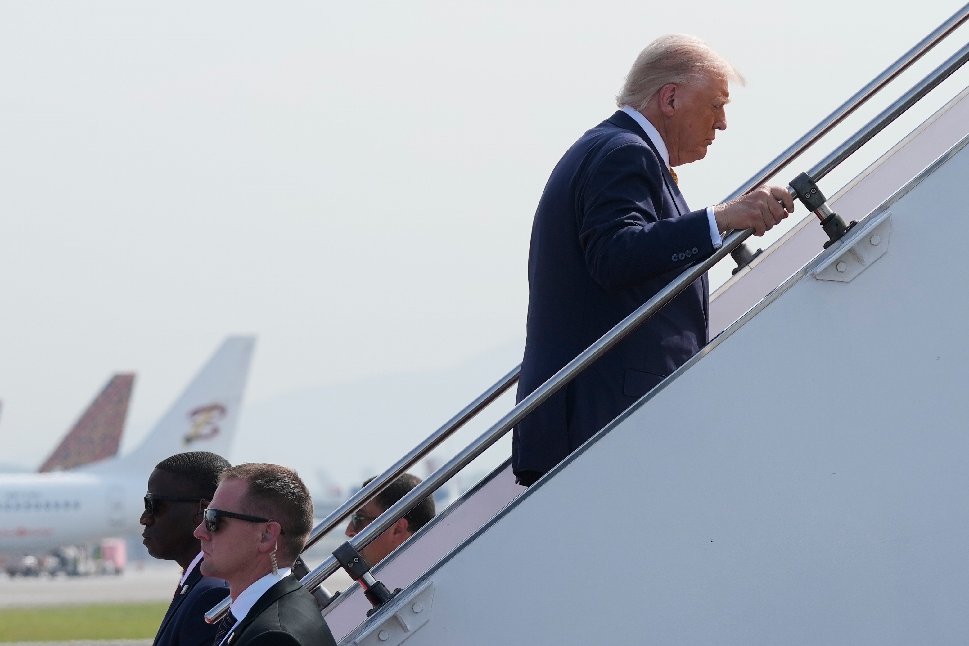 САЩ Президентът Доналд Тръмп каза в понеделник че е претърпял