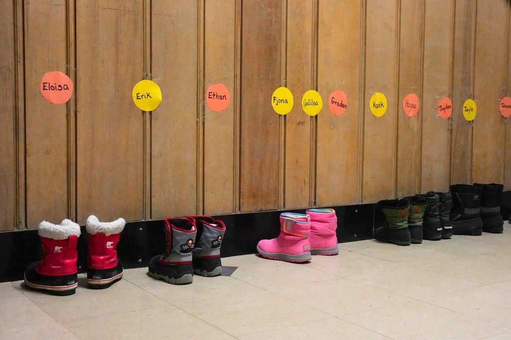 Обществените здравни досиета за училищата в Отава и Торонто показват