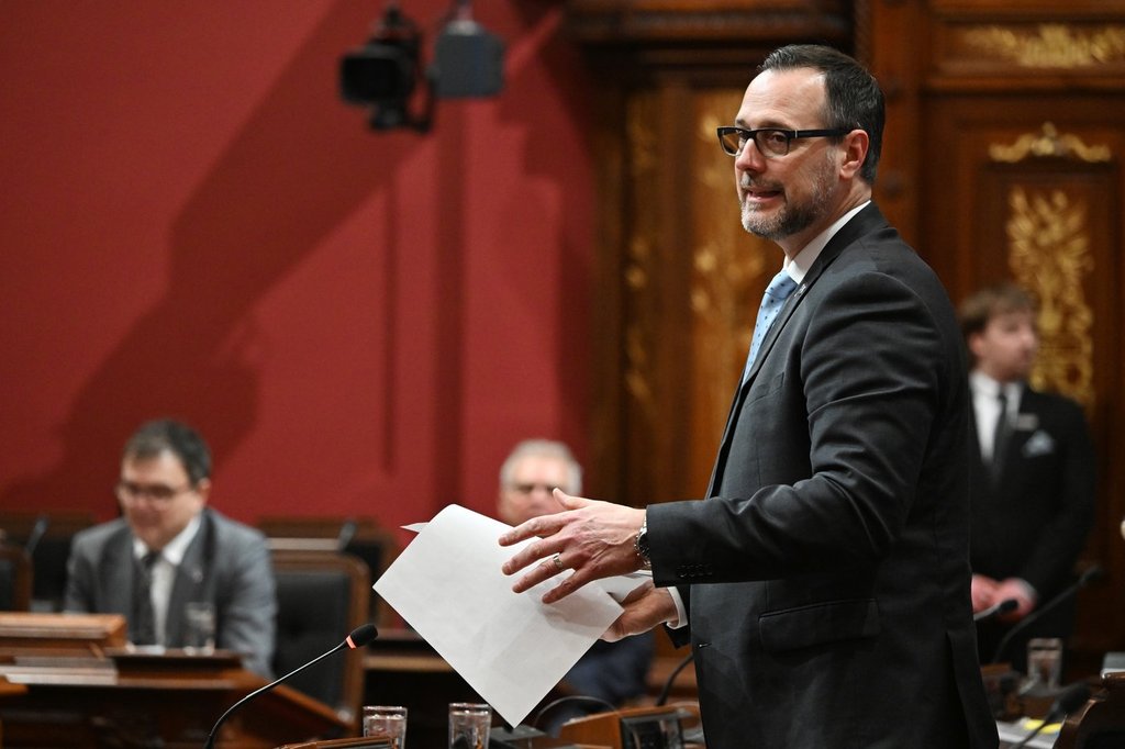 Министърът на секуларизма на Квебек казва че провинцията се нуждае