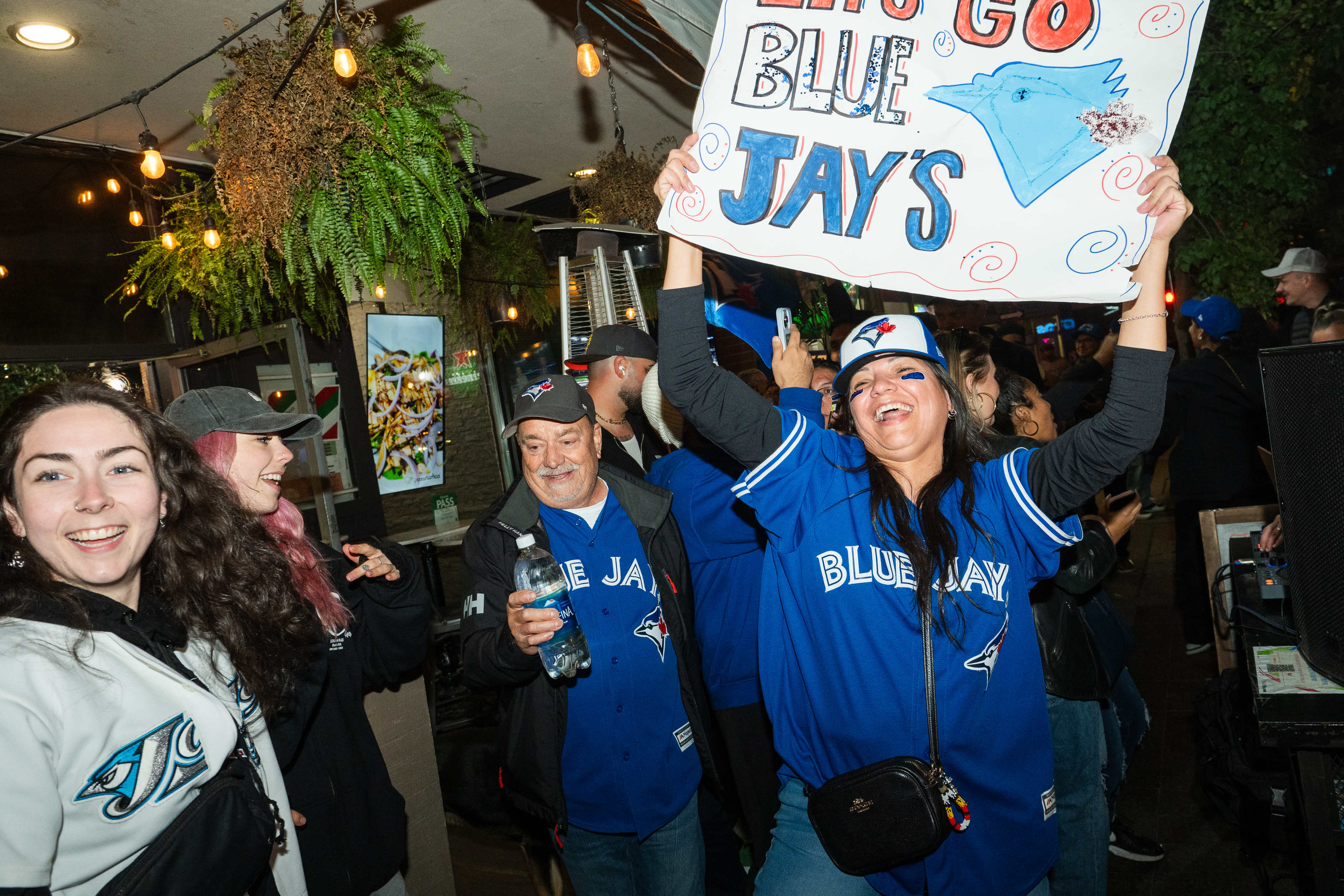 Blue Jays fans urged to be cautious of fake World Series tickets