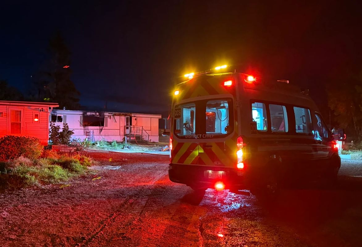 1 person dead in southeast Calgary trailer fire