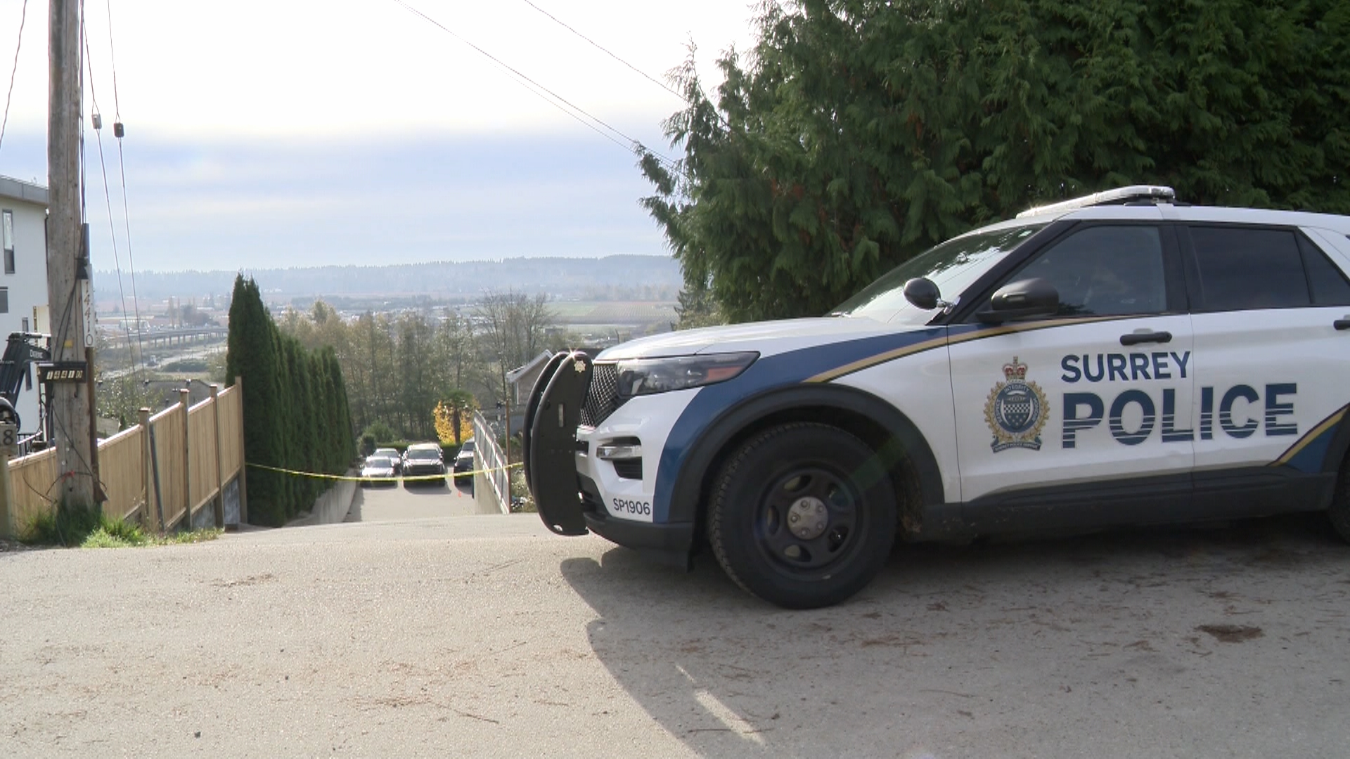 Полицията в Съри арестува двама заподозрени след стрелба рано сутринта