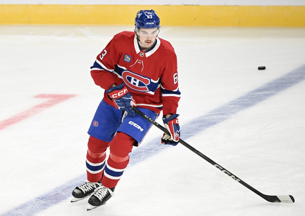 МОНРЕАЛ – Montreal Canadiens отзоваха нападателя Florian Xhekaj по малкия брат