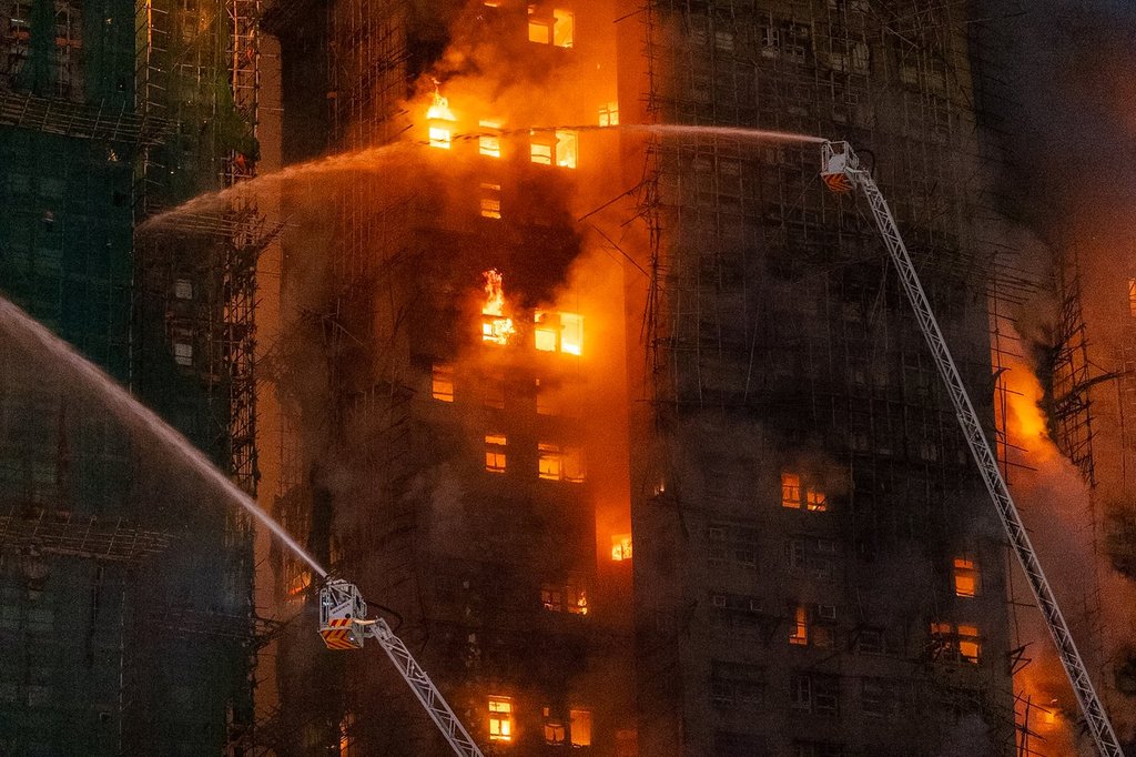 Hong Kong Canadians reeling after deadly highrise inferno