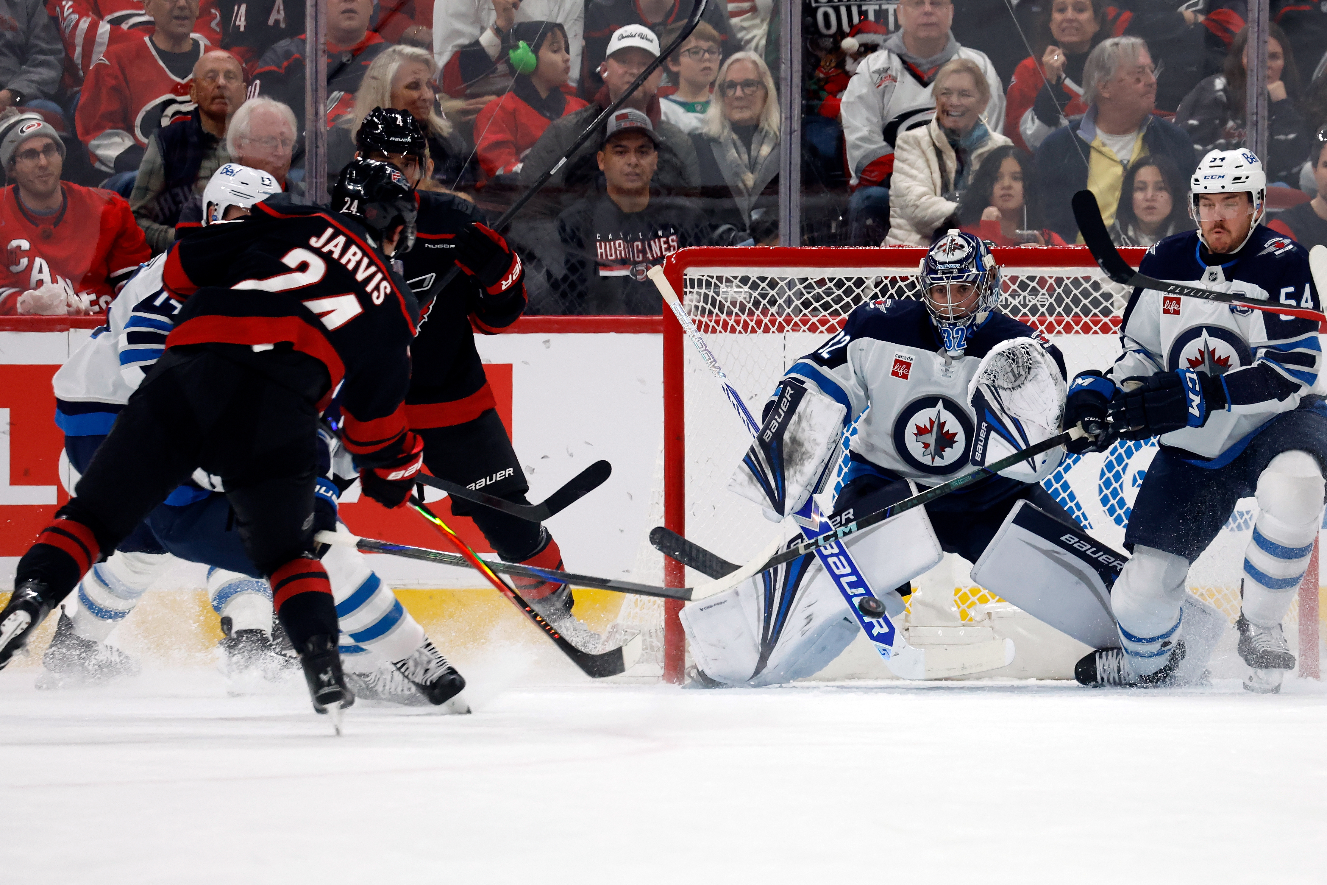 Manitobans light the lamp as Winnipeg Jets fall 5-1 in Carolina