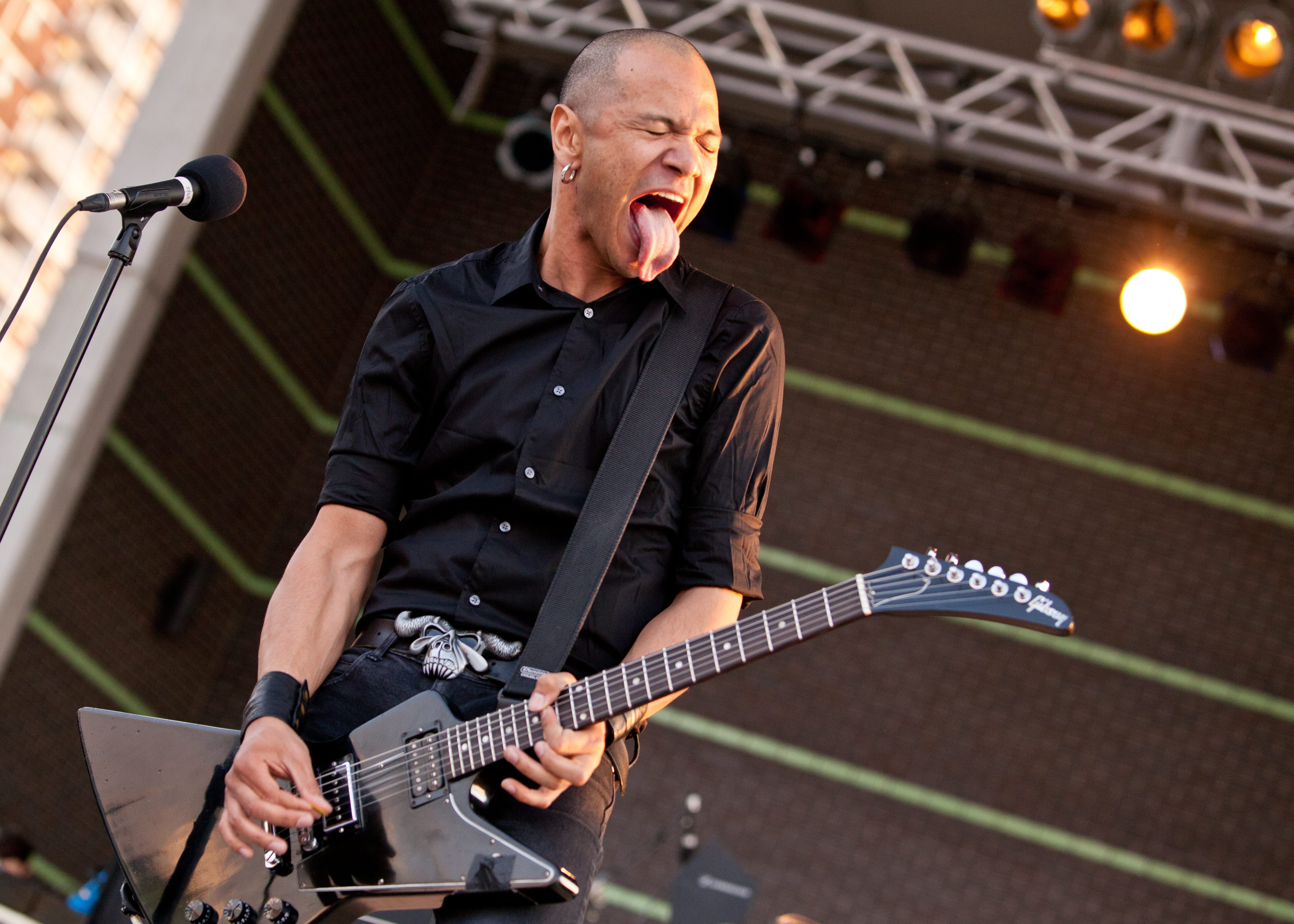 Следих Данко Джоунс от Торонто и неговата група – най трудолюбивото