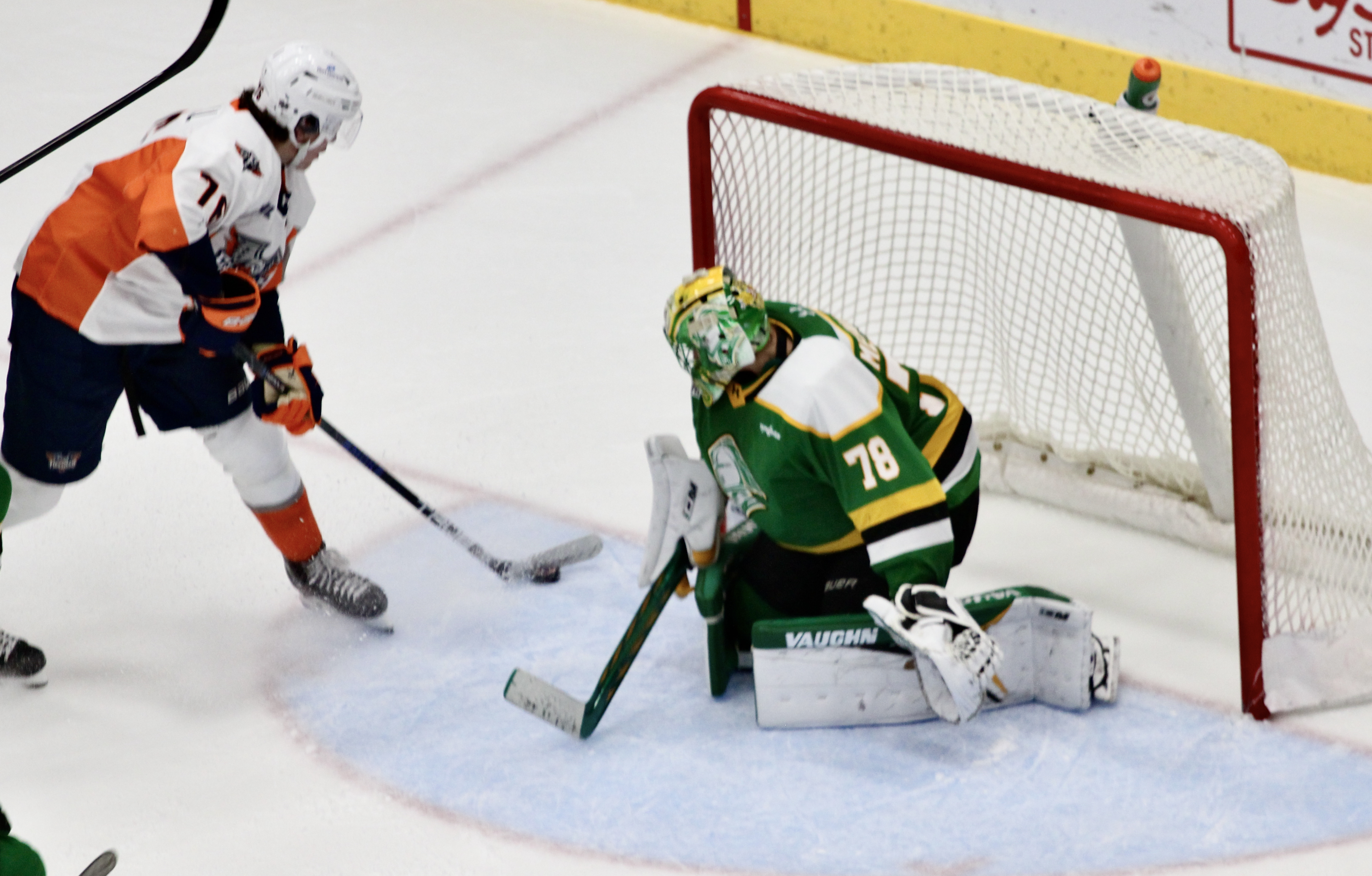 London Knights не успяха да преодолеят ранен дефицит от 2 0