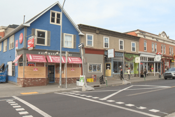 Calgary grocer out thousands after multiple break-and-enter robberies