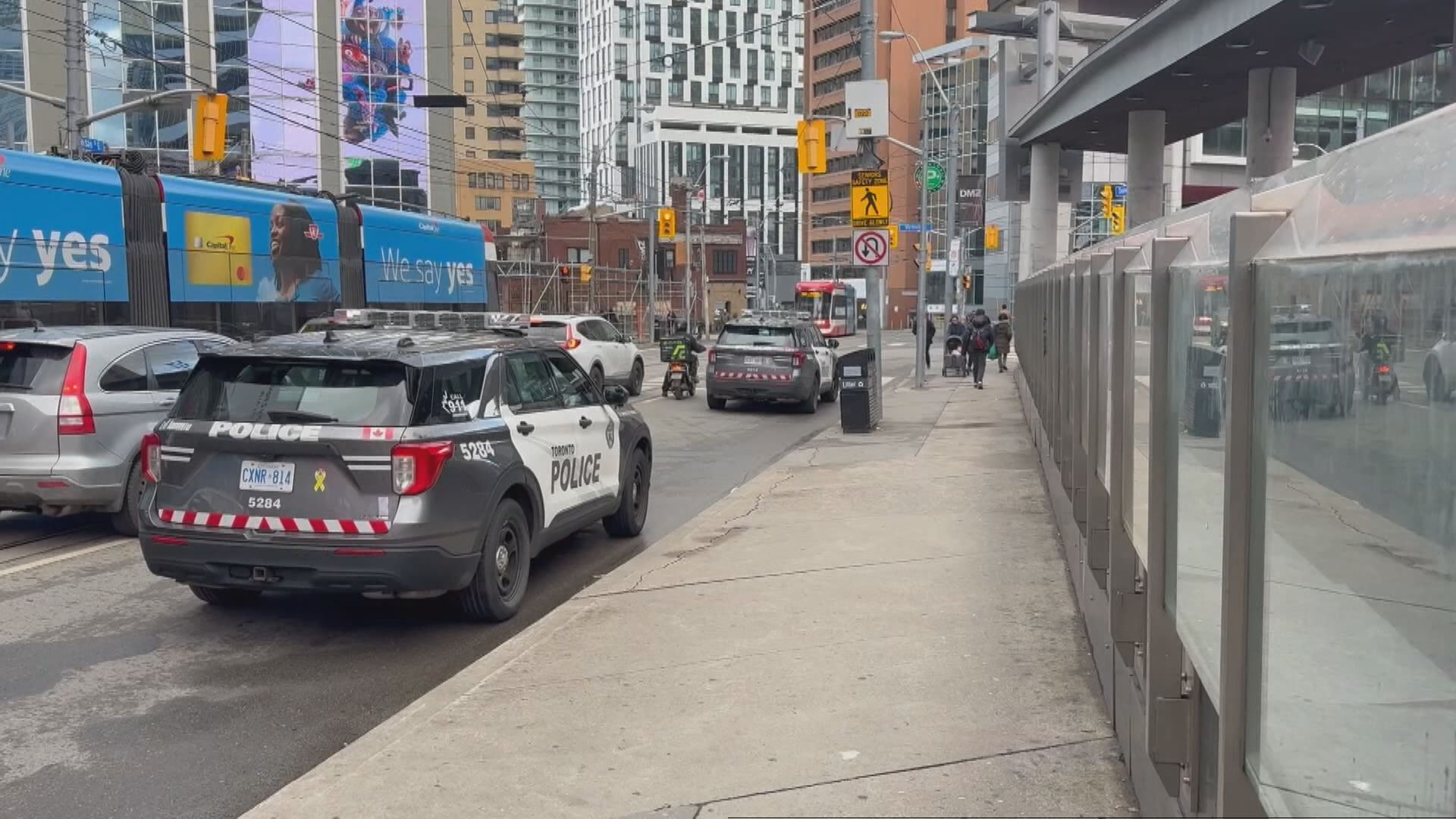 Полицията в Торонто разследва след като служител на TTC е