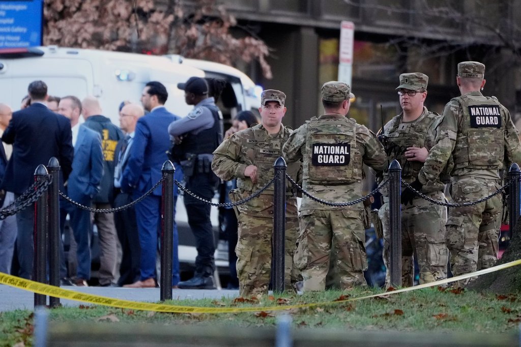 What we know about shooting of 2 National Guard members in D.C.