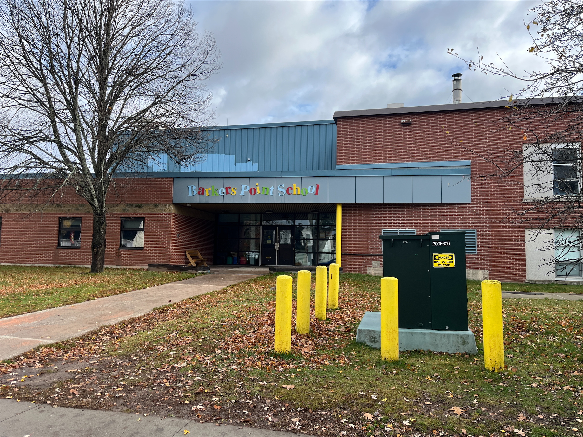 6 schools in Fredericton, Moncton shut down due to threats