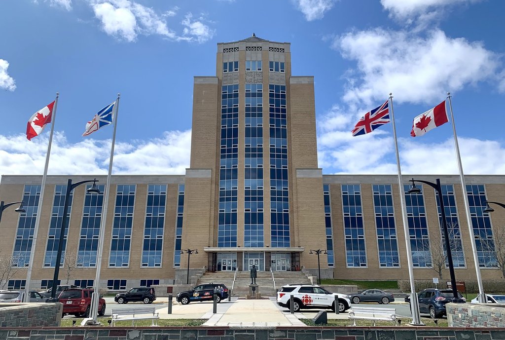 Правителството на Нюфаундленд и Лабрадор поиска от Deloitte да провери