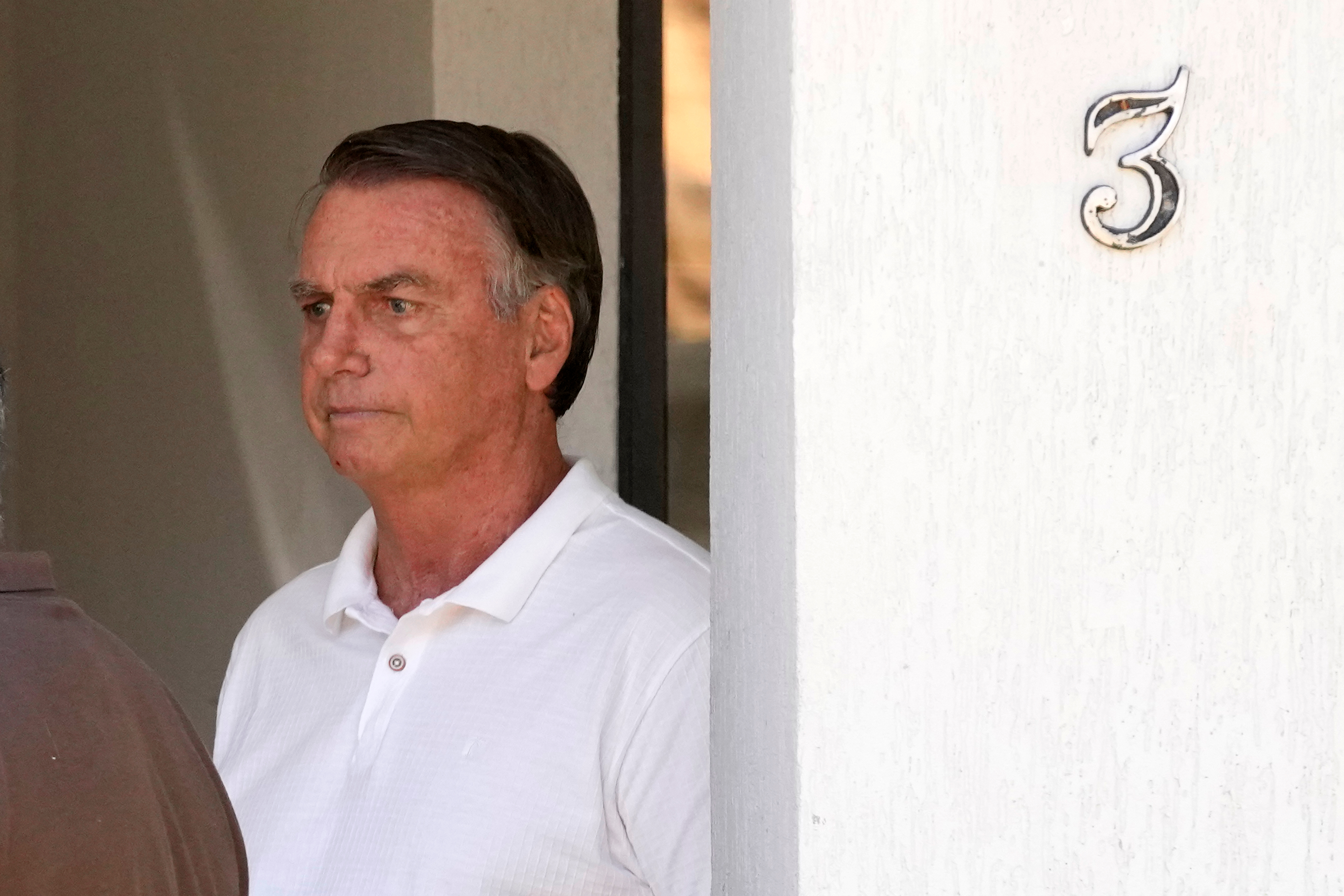 В първия си пълен ден в затвора бившият бразилски президент