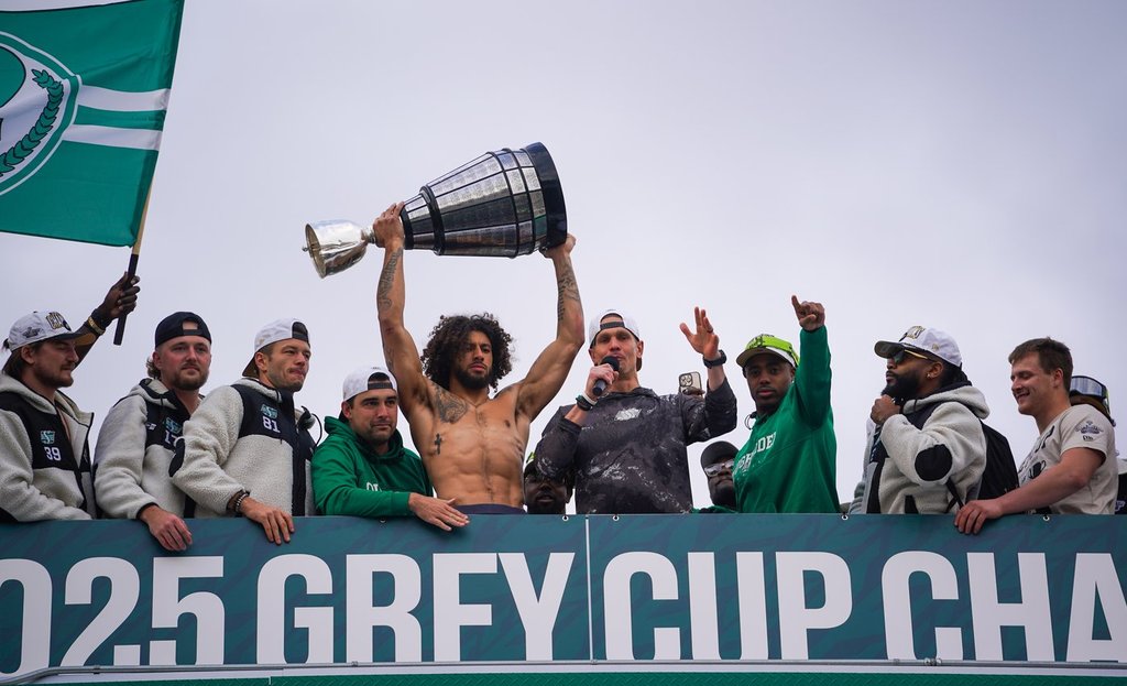 Денят е за парад тъй като шампионите на Grey Cup