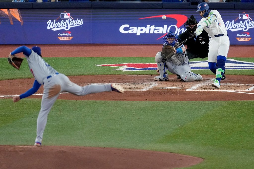 For a few innings, it looked like this Bo Bichette three-run homer would win the series for the Jays. Until it didn’t.