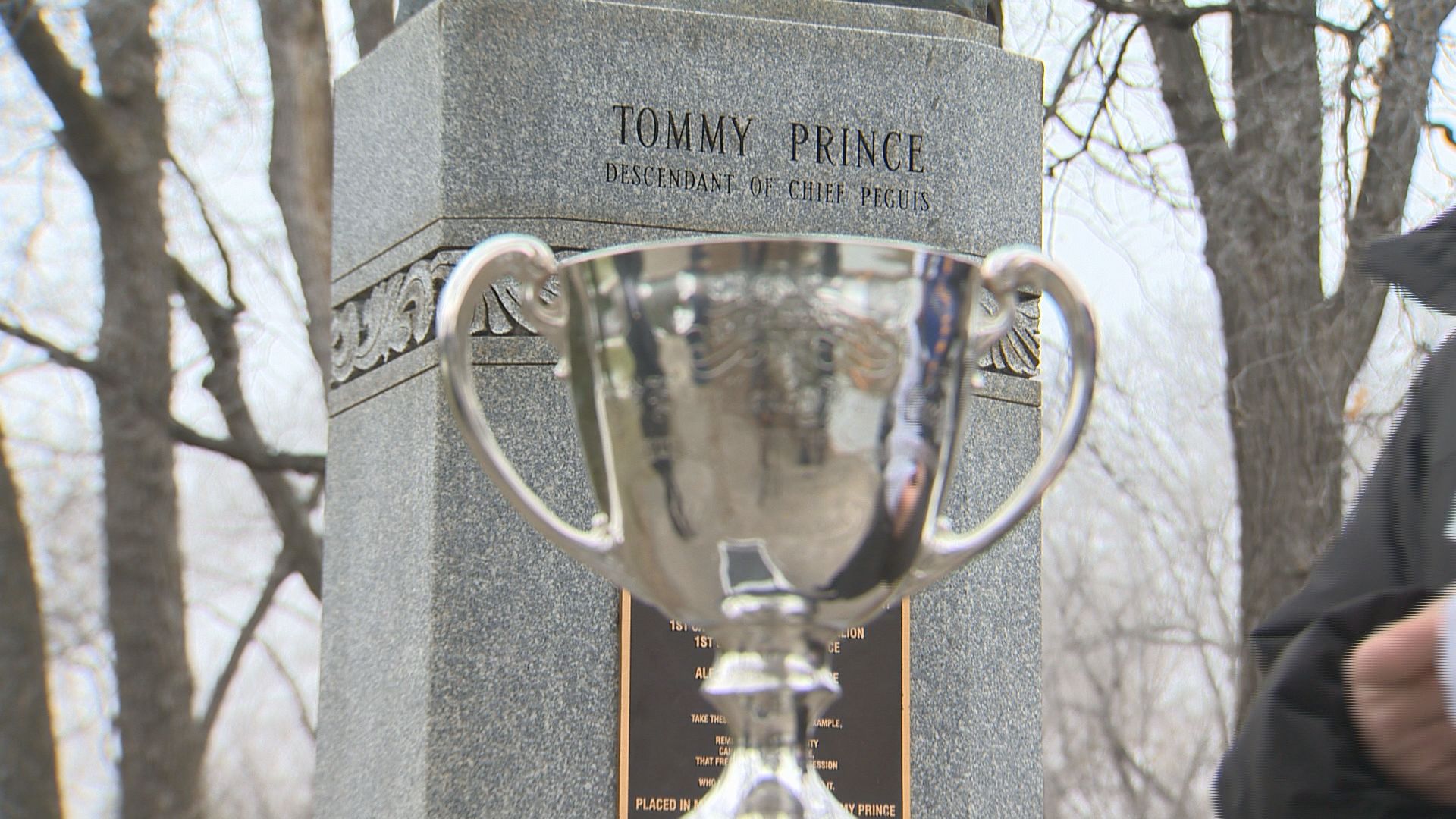 Grey Cup почита канадските футболни герои от миналото — много