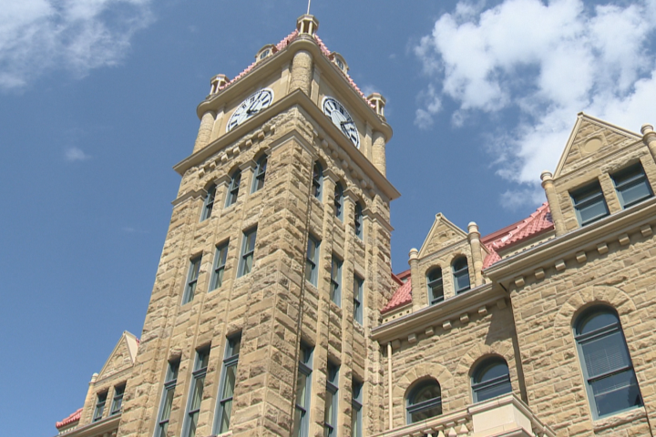 Calgary’s federal housing funding ‘at risk’ as motion introduced to repeal citywide rezoning